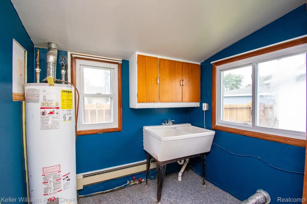 6533 River Road Marine City City MI 48039