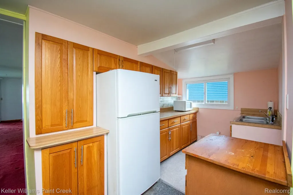 6533 River Road Marine City City MI 48039