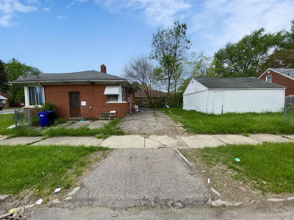 15300 W Chicago Street Detroit City MI 48228