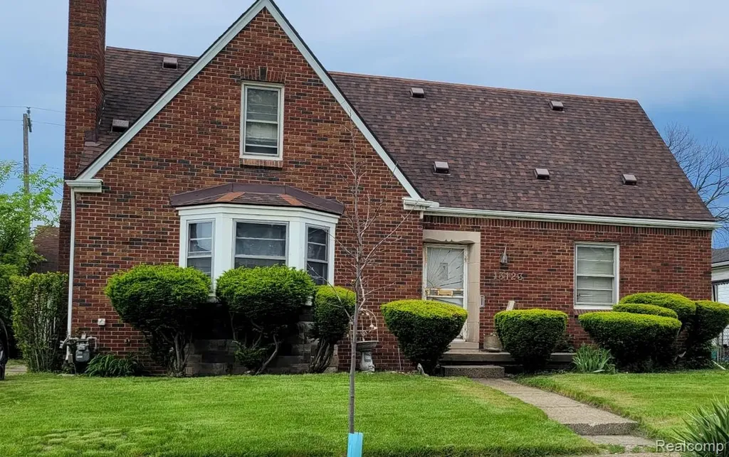 13123 Indiana Street Detroit City MI 48238