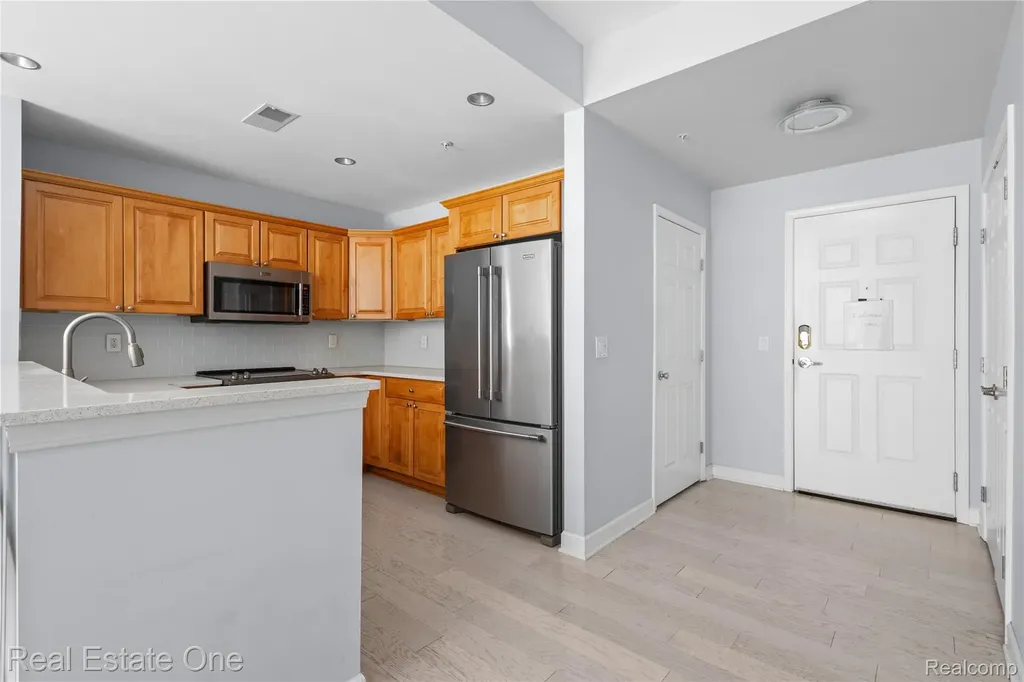 220 Mac Avenue East Lansing City MI 48823