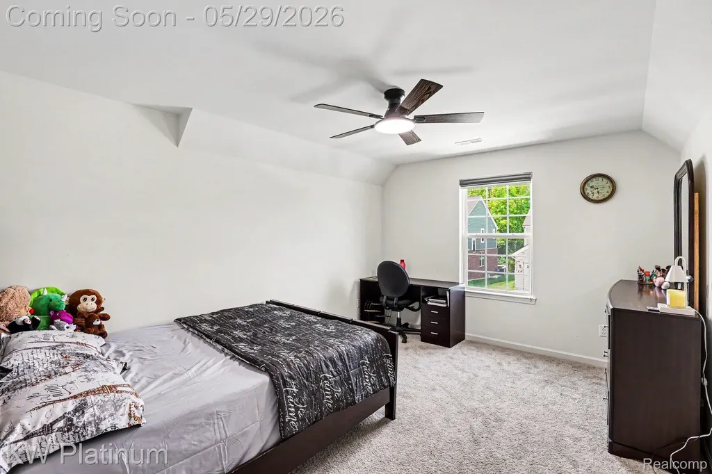4918 Knollwood Drive Troy City MI 48085