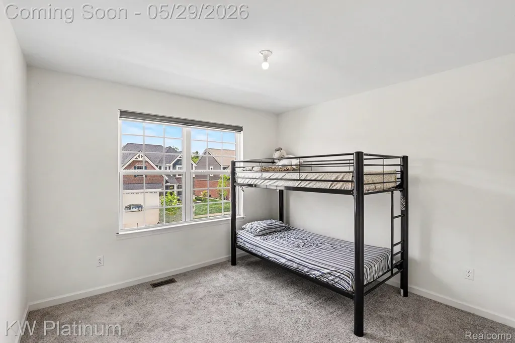 4918 Knollwood Drive Troy City MI 48085