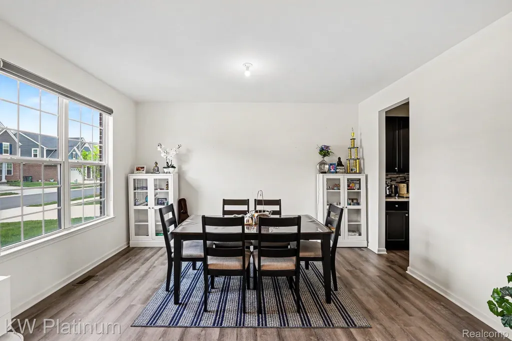 4918 Knollwood Drive Troy City MI 48085
