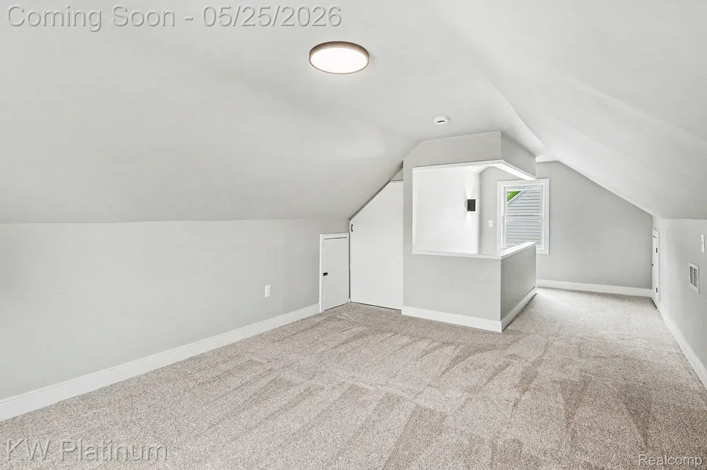 19070 Melvin Street Roseville City MI 48066