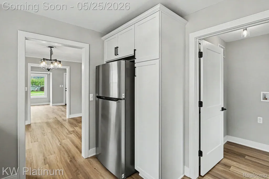 19070 Melvin Street Roseville City MI 48066