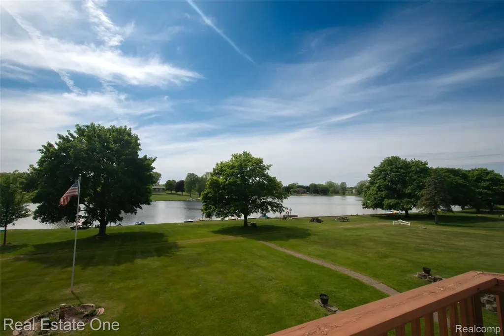 26955 Milford Road Lyon Charter Township MI 48178