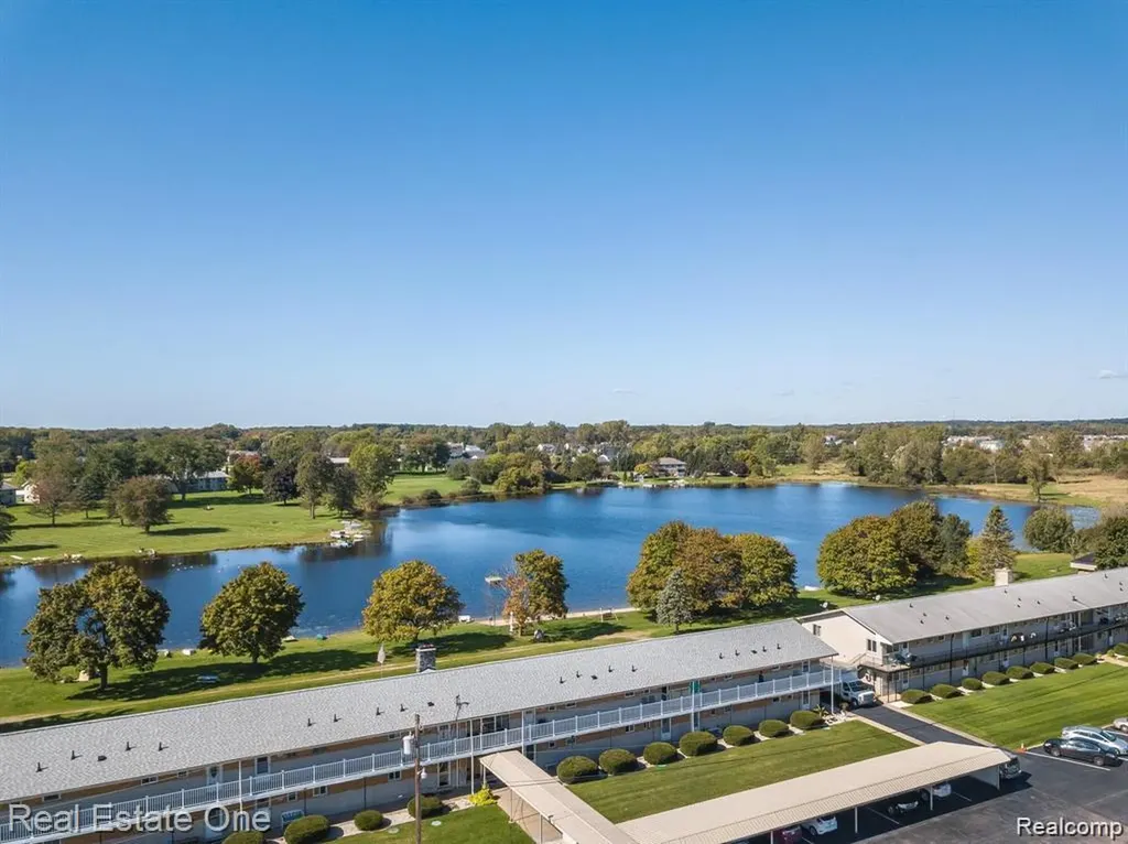 26955 Milford Road Lyon Charter Township MI 48178