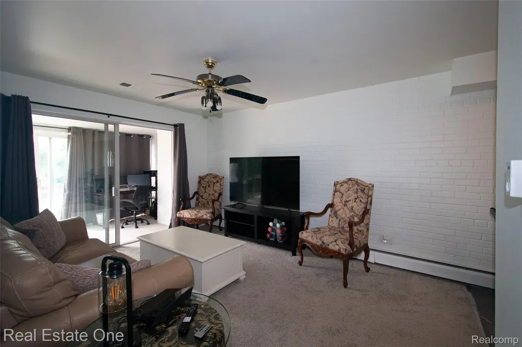 26955 Milford Road Lyon Charter Township MI 48178