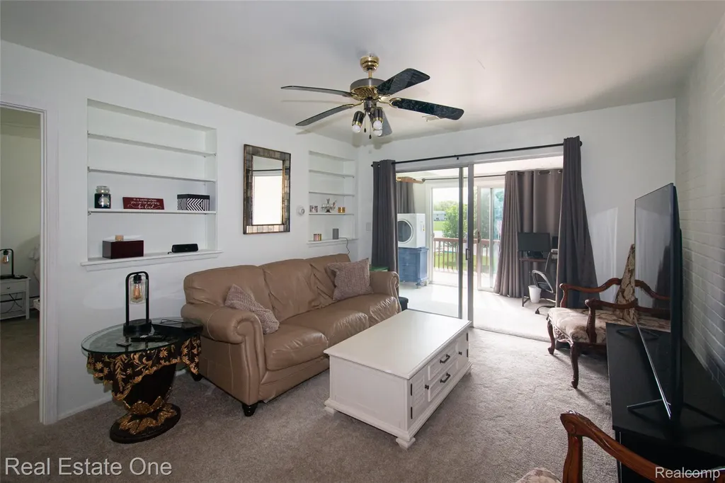 26955 Milford Road Lyon Charter Township MI 48178