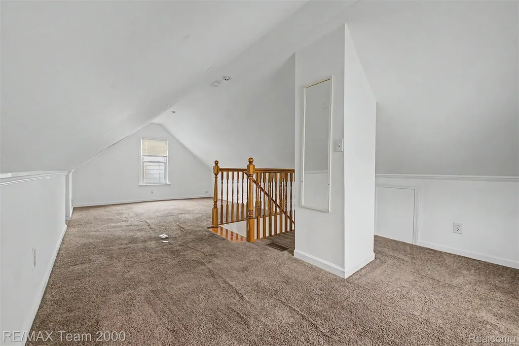 5635 Westpoint Street Dearborn Heights City MI 48125