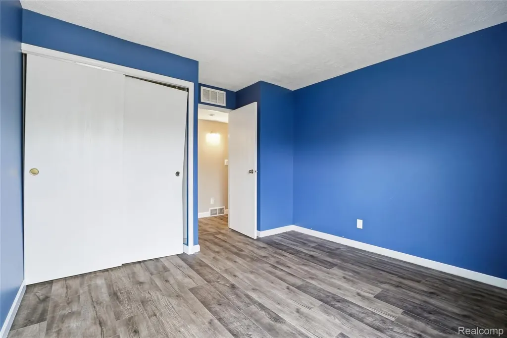 61212 Greenwood Drive South Lyon City MI 48178