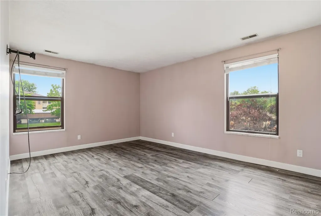 61212 Greenwood Drive South Lyon City MI 48178