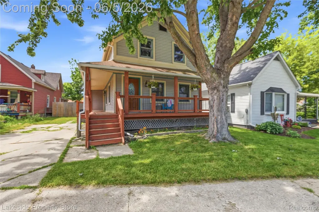 174 S Belle River Avenue Marine City City MI 48039