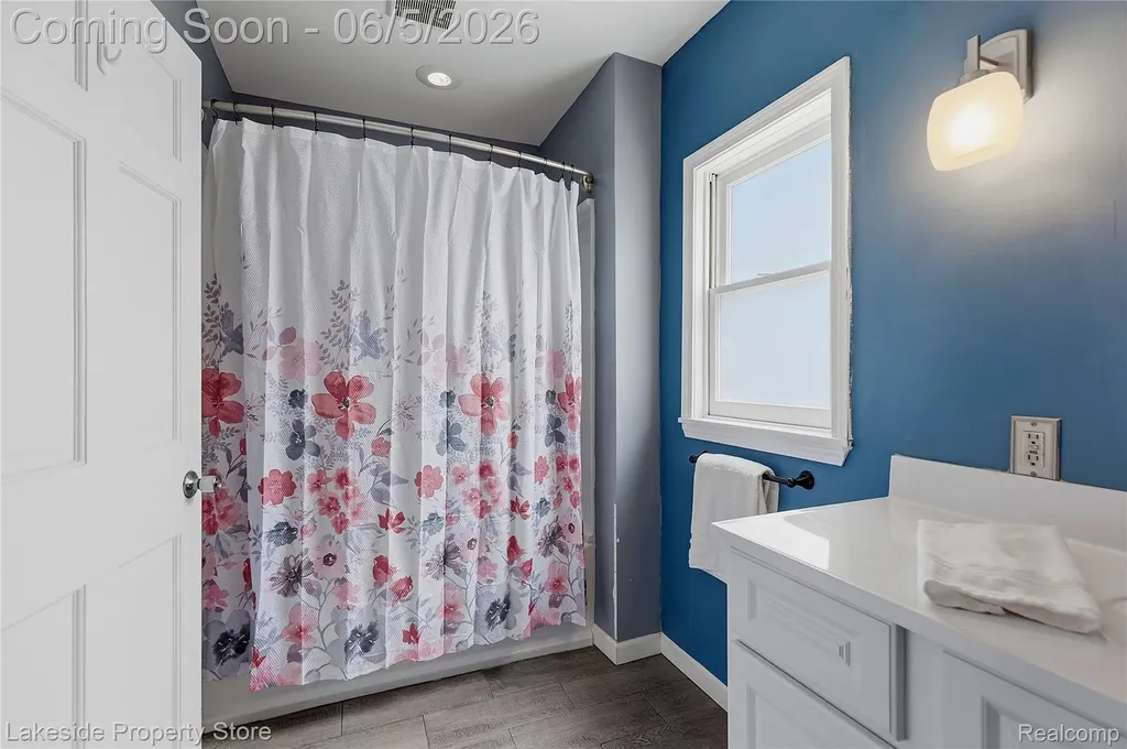 174 S Belle River Avenue Marine City City MI 48039