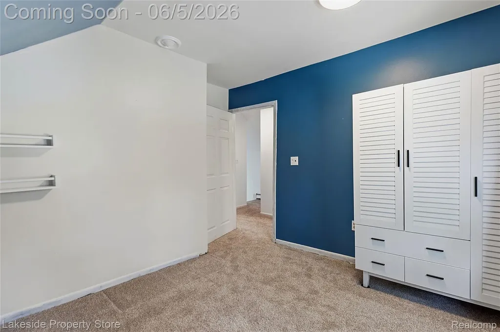 174 S Belle River Avenue Marine City City MI 48039