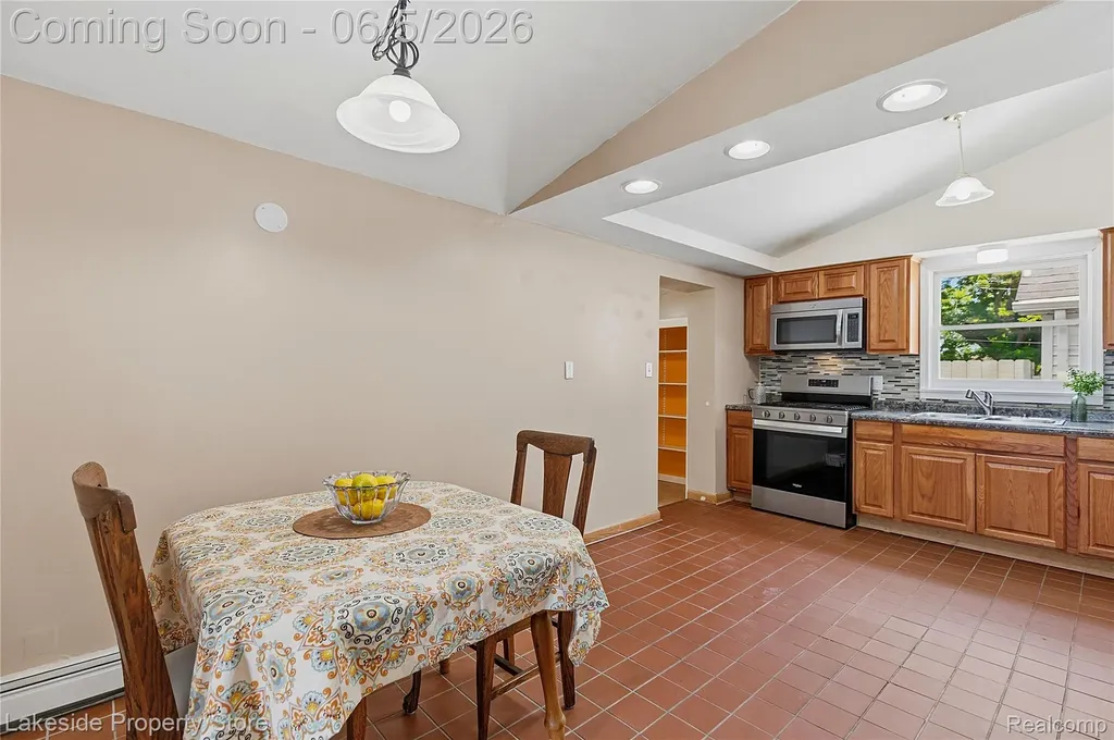 174 S Belle River Avenue Marine City City MI 48039
