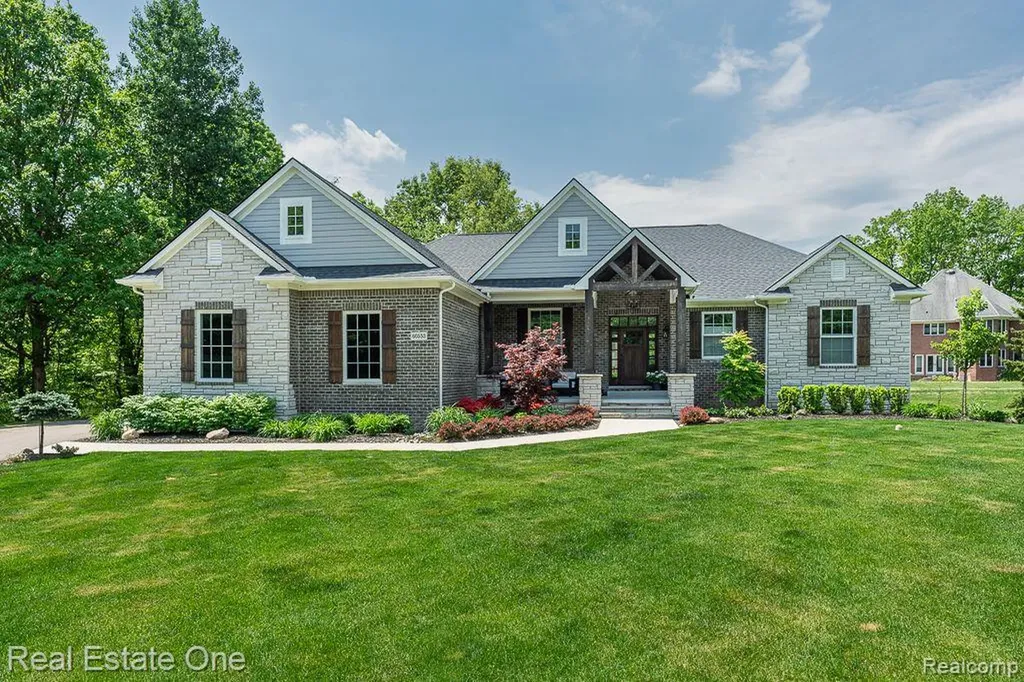 60553 Pennington Way Washington Township MI 48306