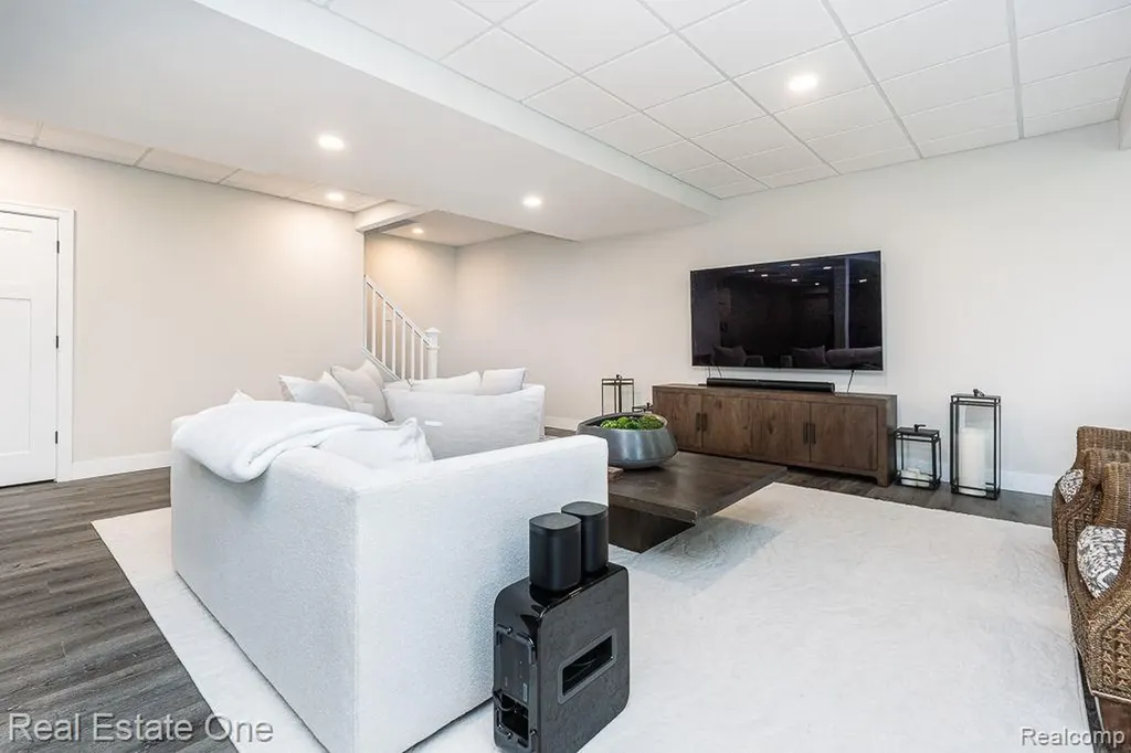 60553 Pennington Way Washington Township MI 48306
