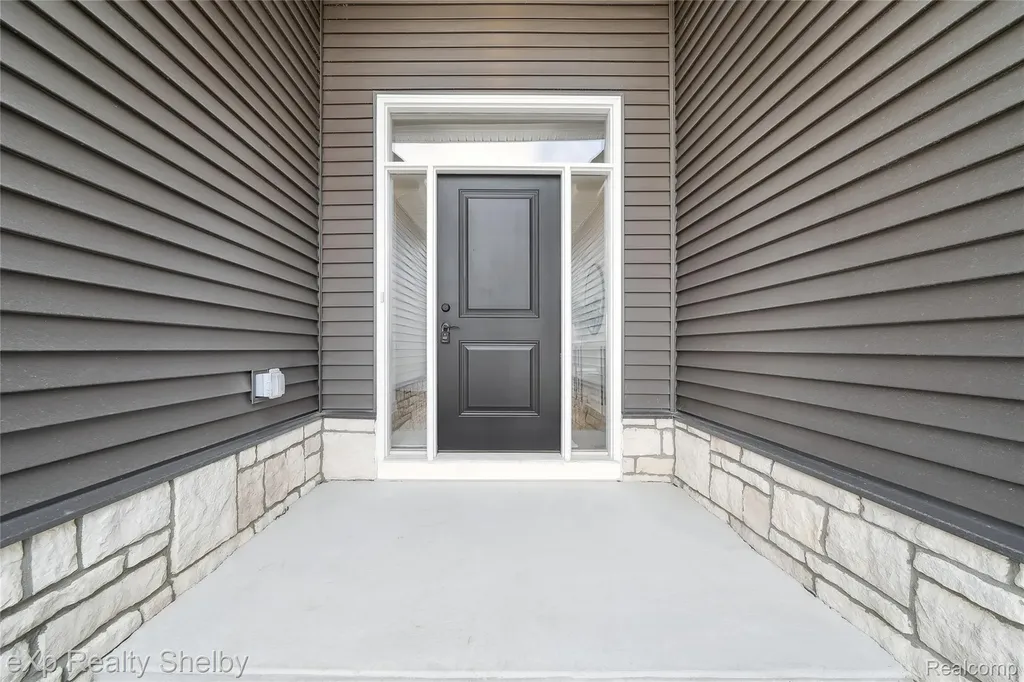 52030 Wellington Valley Drive Macomb Township MI 48042