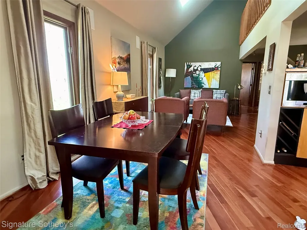 4945 Whitlow Court Commerce Charter Township MI 48382