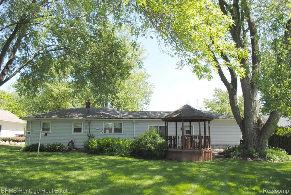 15507 Park Lane Northville Township MI 48170