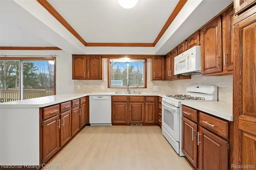 37625 Ryan Road Sterling Heights City MI 48310