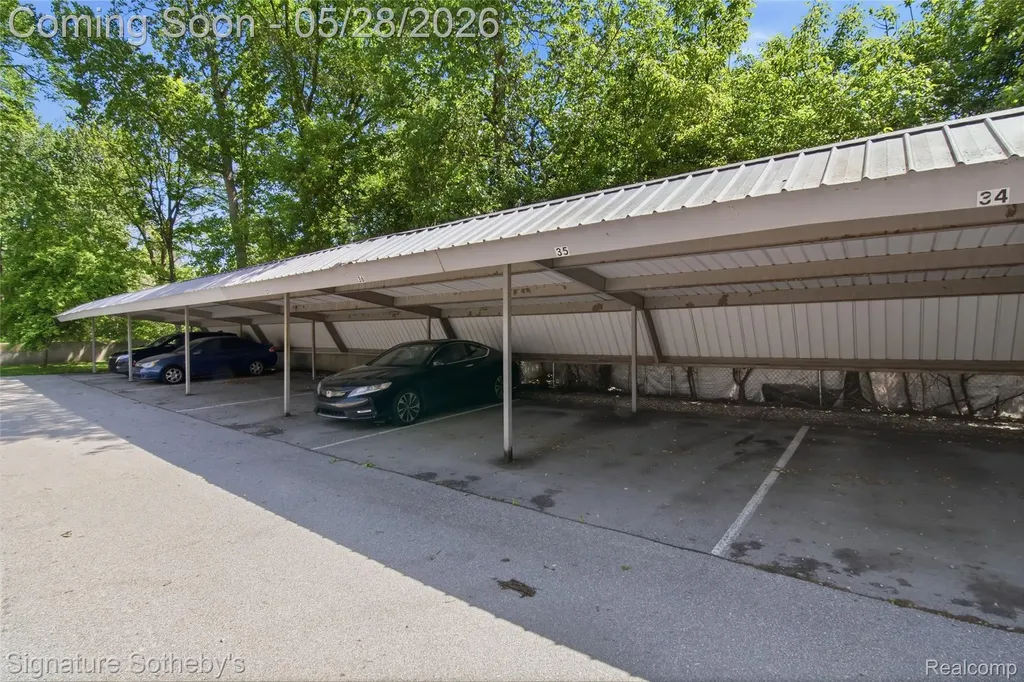 29850 W 12 Mile Road Farmington Hills City MI 48334
