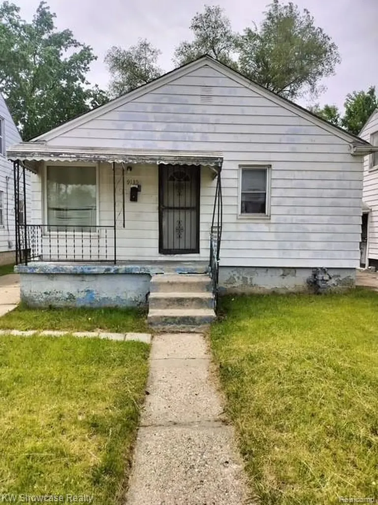 9135 Winthrop Street Detroit City MI 48228