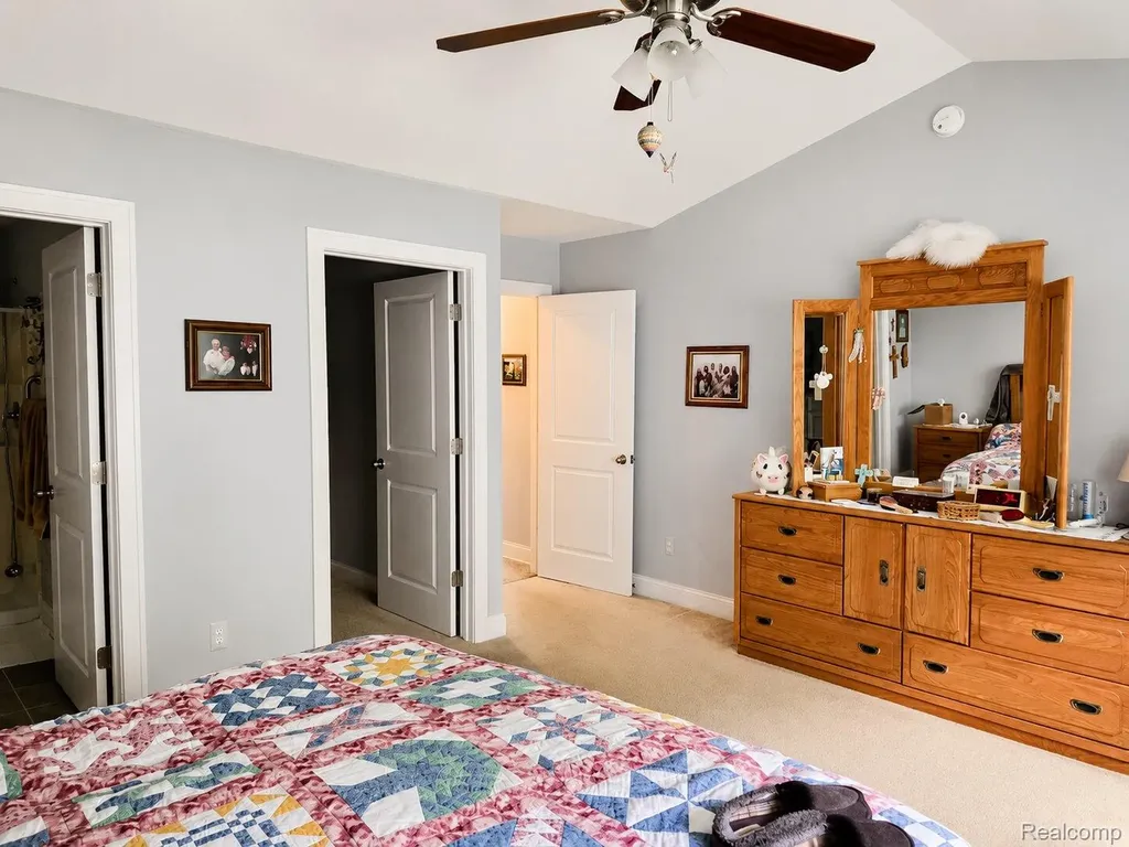 1884 Egret Pointe Genoa Township MI 48843