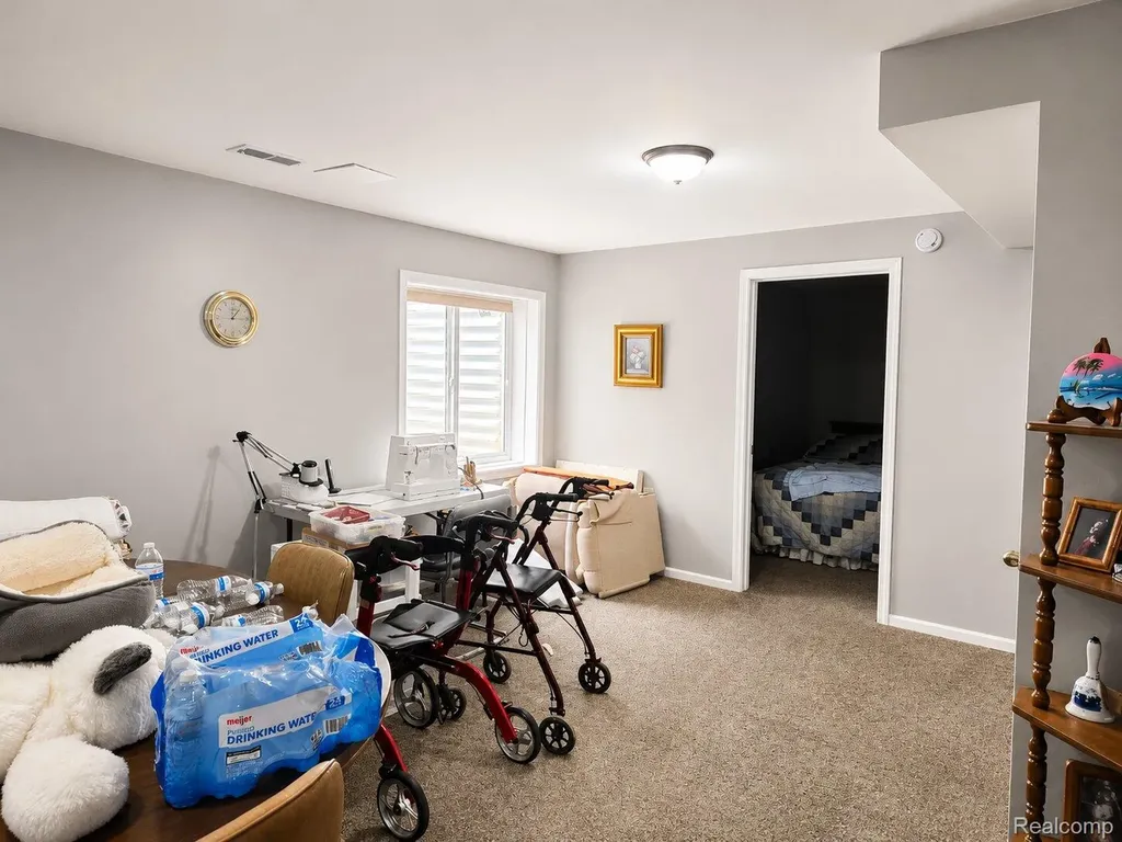 1884 Egret Pointe Genoa Township MI 48843