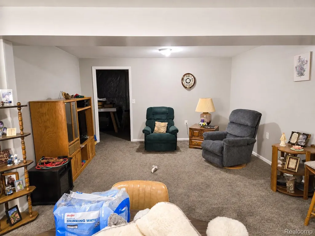 1884 Egret Pointe Genoa Township MI 48843