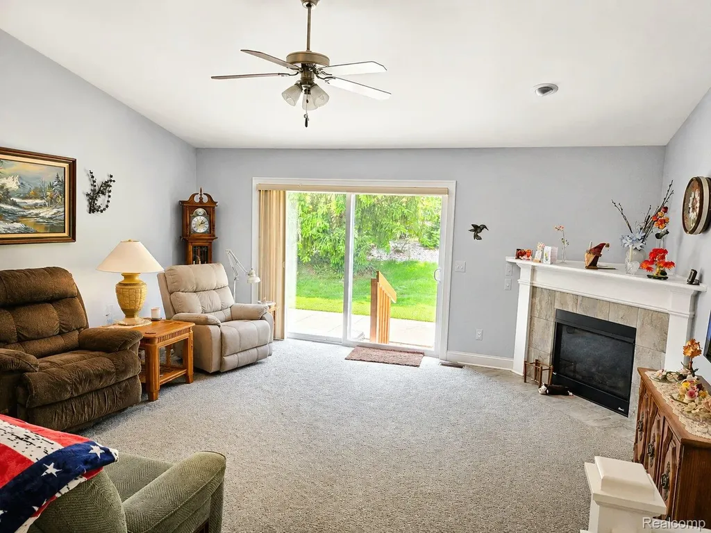 1884 Egret Pointe Genoa Township MI 48843