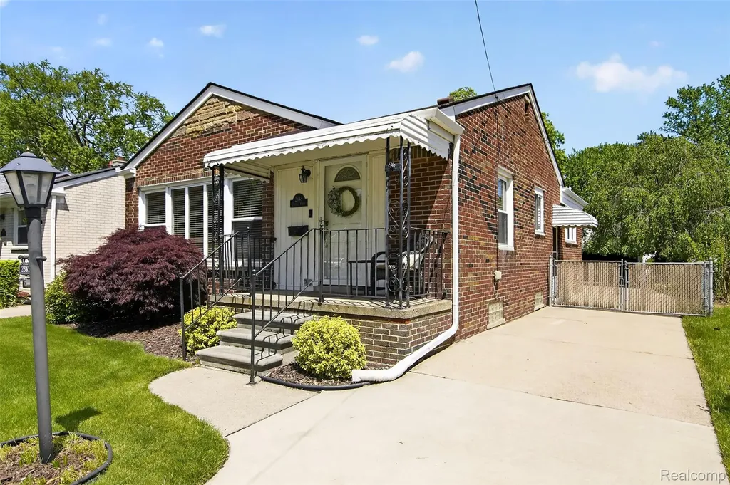2845 Cornell Street Dearborn City MI 48124