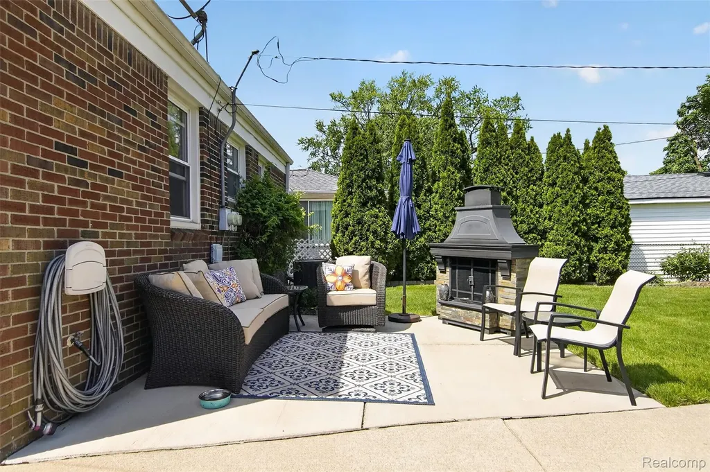 2845 Cornell Street Dearborn City MI 48124