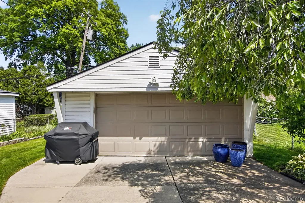 2845 Cornell Street Dearborn City MI 48124