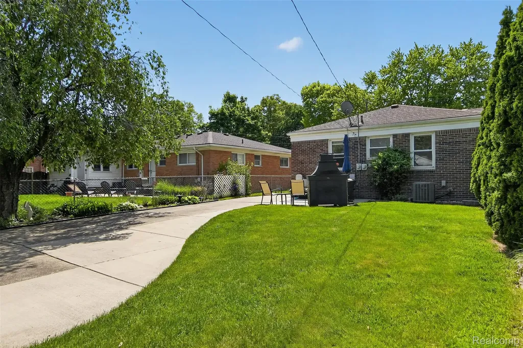 2845 Cornell Street Dearborn City MI 48124