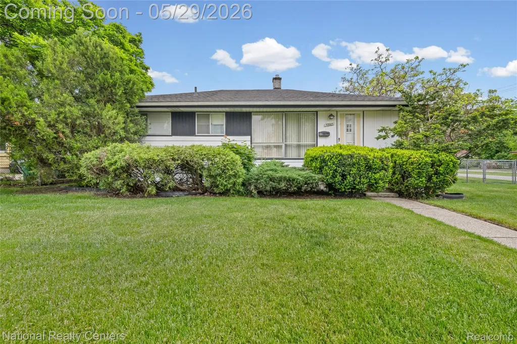 33565 John Hauk Street Garden City City MI 48135