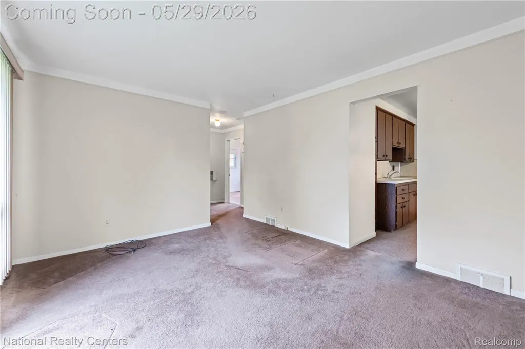 33565 John Hauk Street Garden City City MI 48135