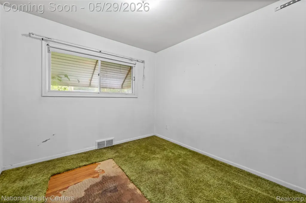 33565 John Hauk Street Garden City City MI 48135