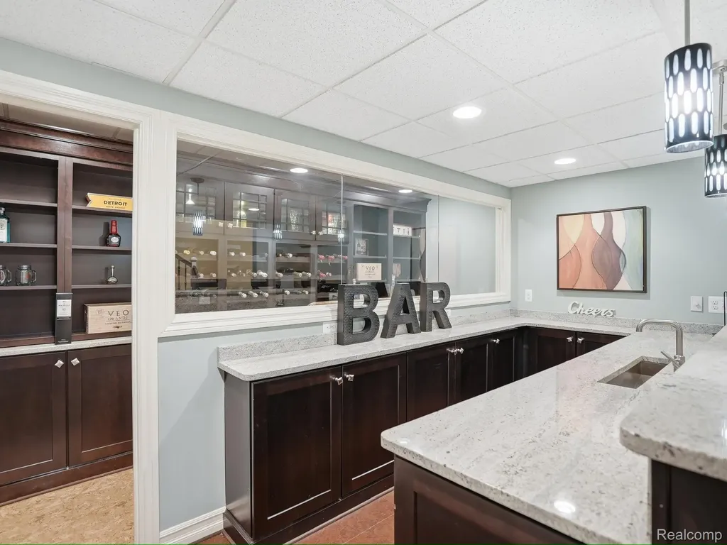 55951 Ashbrooke Drive W Shelby Charter Township MI 48316