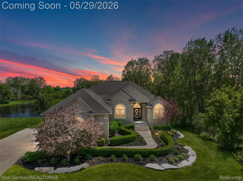 55490 Whispering Hills Drive Shelby Charter Township MI 48316