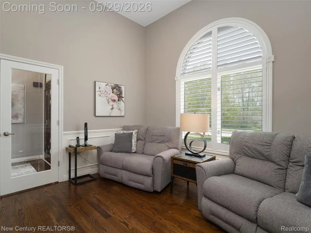 55490 Whispering Hills Drive Shelby Charter Township MI 48316