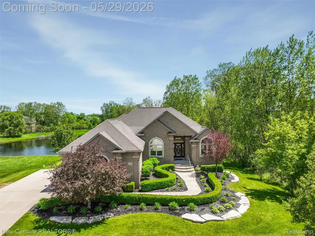 55490 Whispering Hills Drive Shelby Charter Township MI 48316
