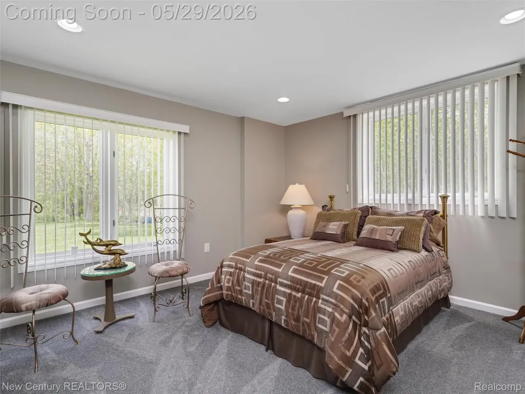 55490 Whispering Hills Drive Shelby Charter Township MI 48316