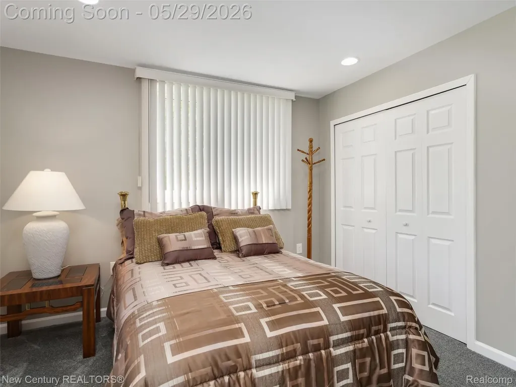 55490 Whispering Hills Drive Shelby Charter Township MI 48316