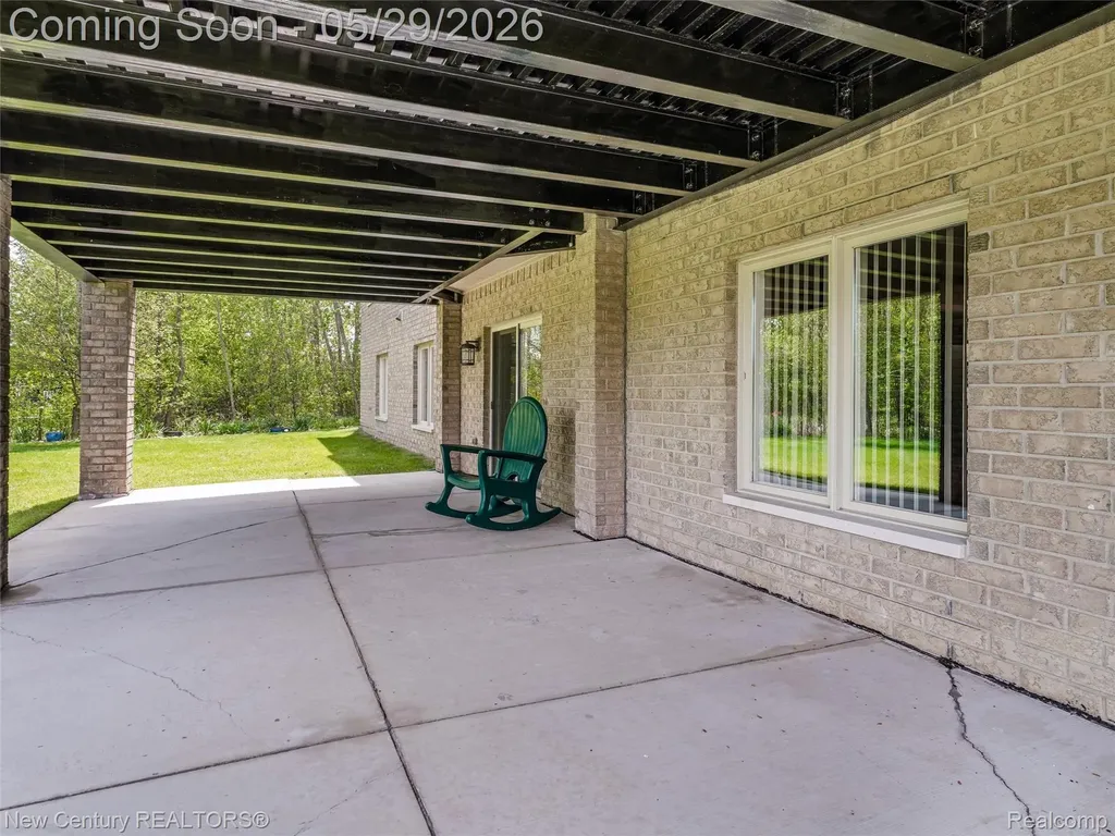 55490 Whispering Hills Drive Shelby Charter Township MI 48316