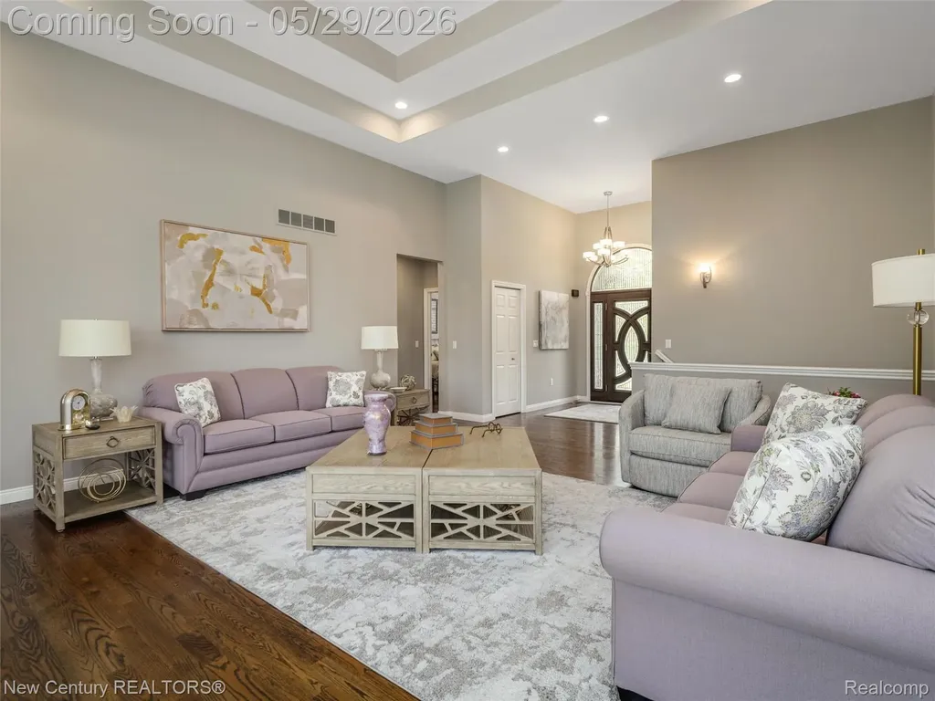 55490 Whispering Hills Drive Shelby Charter Township MI 48316