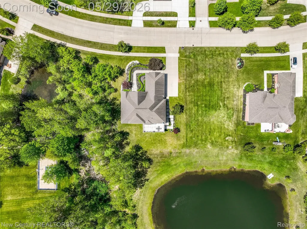 55490 Whispering Hills Drive Shelby Charter Township MI 48316