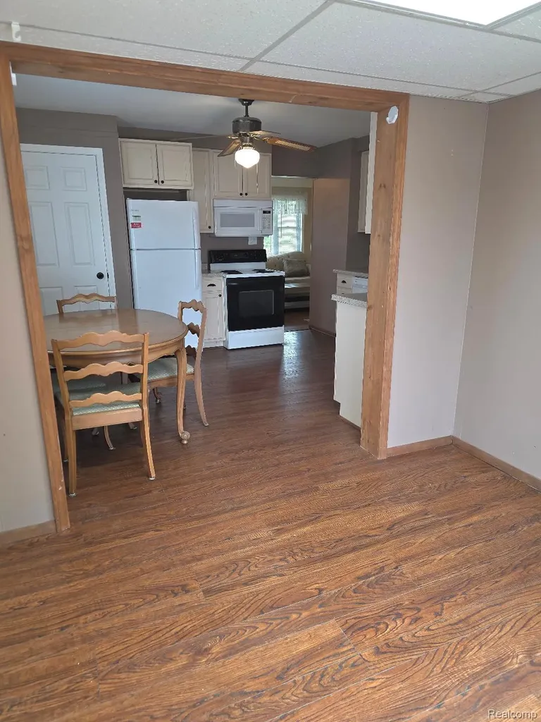 31410 Parkwood Street Westland City MI 48186